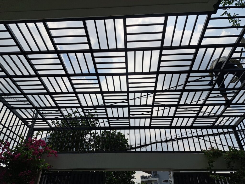 thợ làm khung bảo vệ tại quận gò vấp