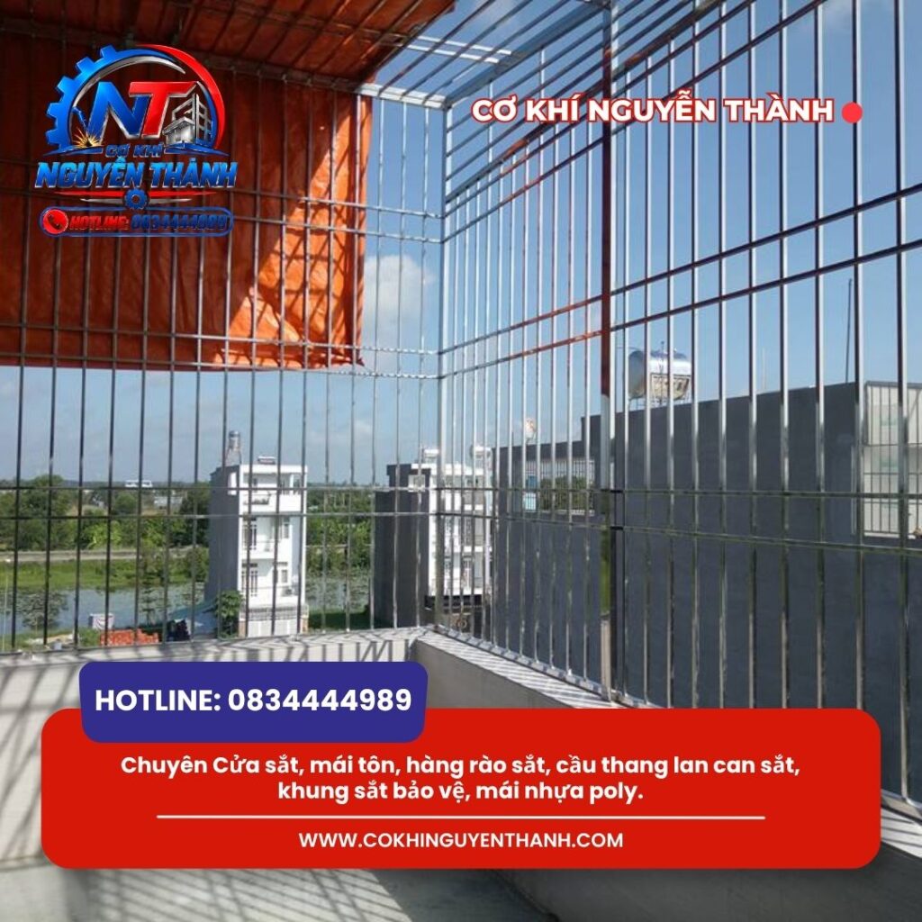 Dịch vụ làm khung bảo vệ sân thượng Bình Tân của Cơ khí Nguyễn Thành mang lại giải pháp an ninh kiên cố cho ngôi nhà.